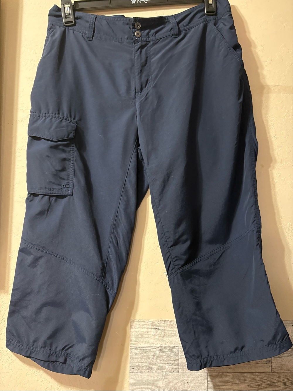 Columbia Navy Women's Cargo Capris